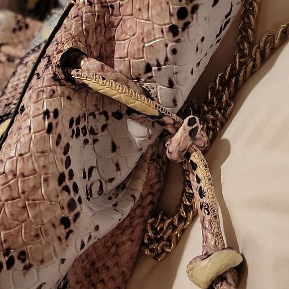 NWT Vince Camuto pastel snakeskin purse - Picture 10 of 15